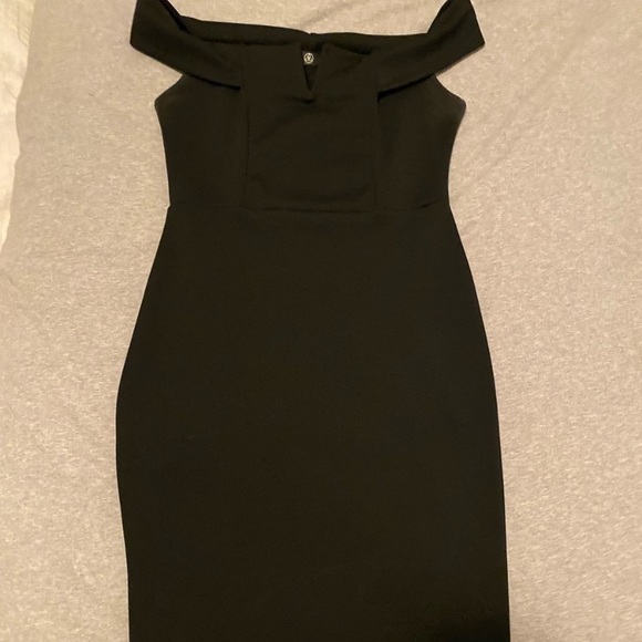 Black dress worn once - Picture 4 of 4
